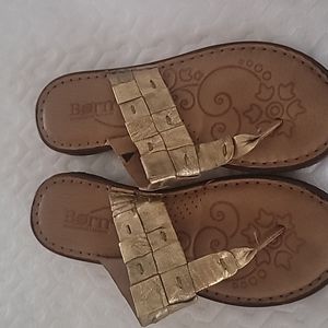 New never worn Born sandals